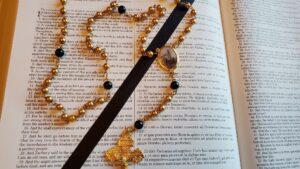 Our Lady of Fatima Gold and Black Rosary