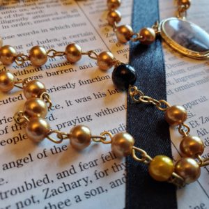 Our Lady of Fatima Gold and Black Rosary 4