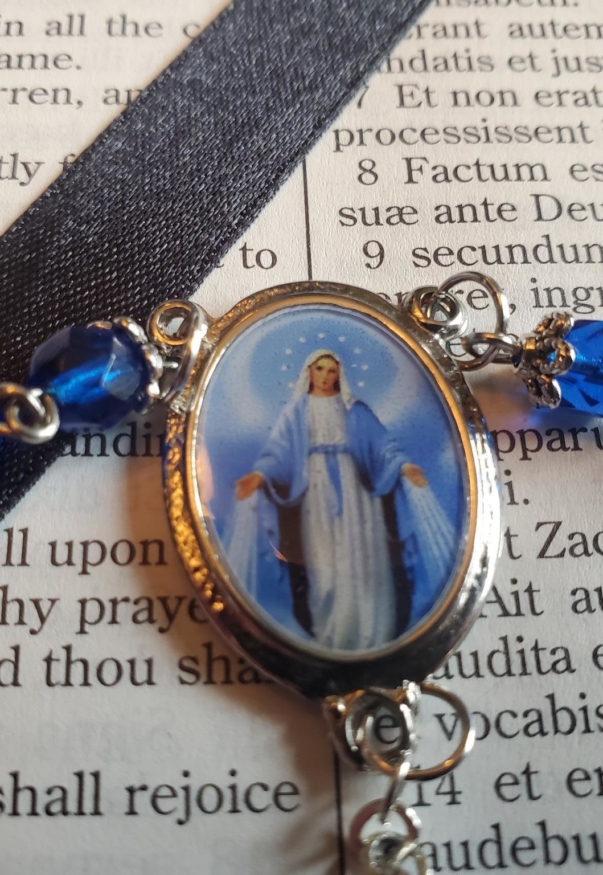 Royal Blue Our Lady of Graces Rosary 3