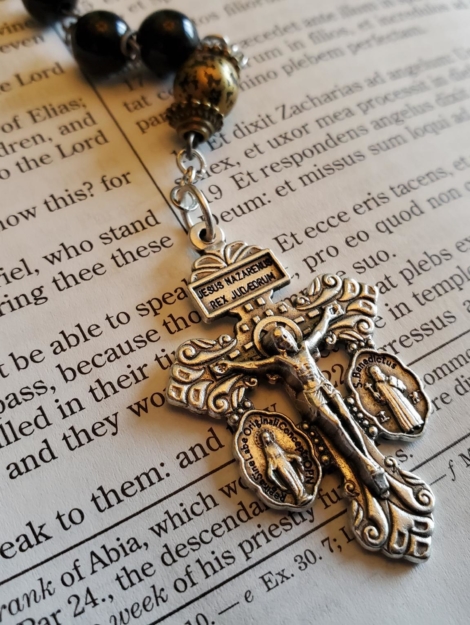 Black w: Gold Crackle Rosary-1