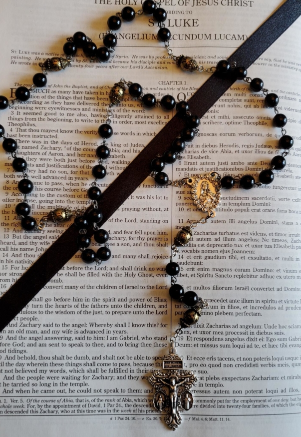 Black w: Gold Crackle Rosary