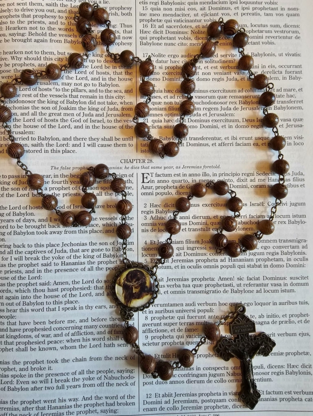 Christ Crucified Rosary