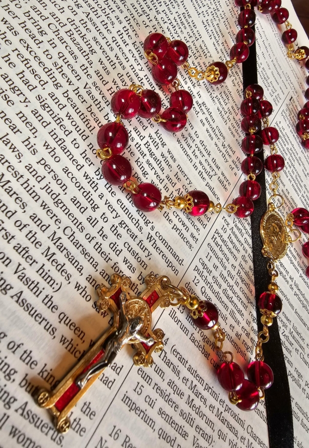 Garnet & Gold Holy Face Rosary.-1