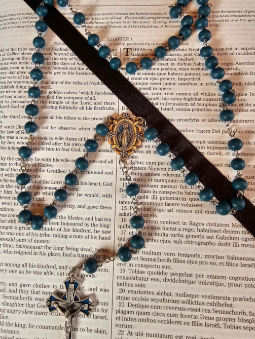 Teal Miraculous Medal Rosary