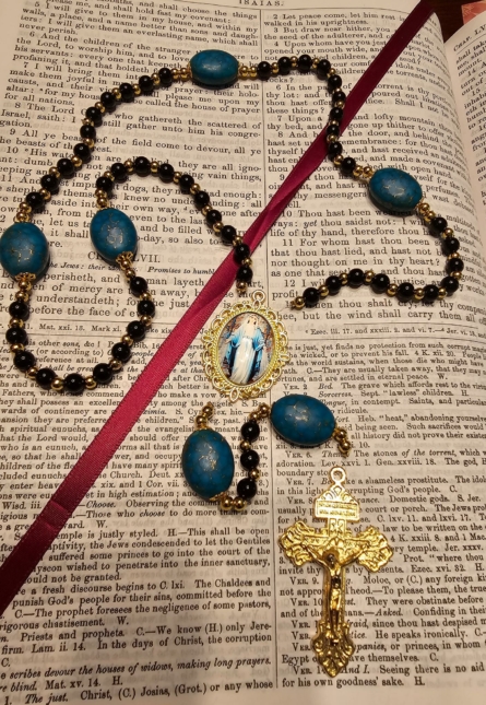 Our Lady of Graces w: Turquoise Accents Rosary
